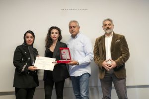 فرخنده صالحپور مدرس جواهردوزی